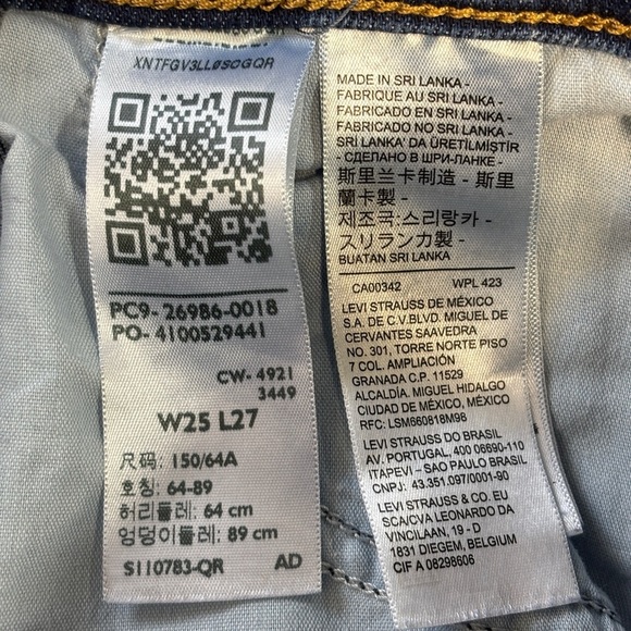 Levi Strauss High Waisted Mom Jean 25 Dark Wash - Picture 7 of 9